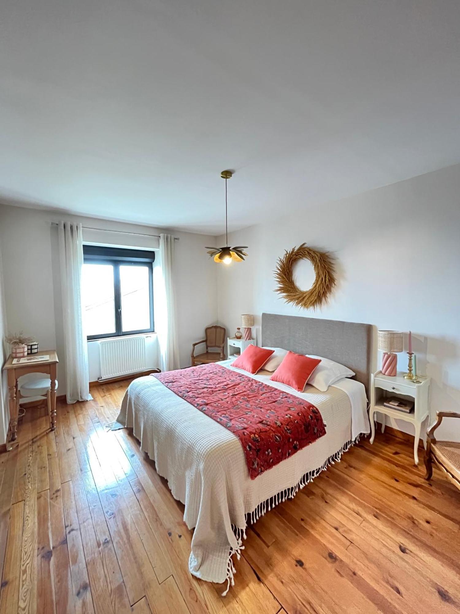 Le Balcon Du Fetre Bed & Breakfast Chiroubles Ngoại thất bức ảnh